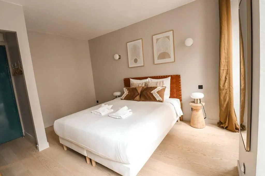 12.New Renovated Studio#Invalides#Effeil Tower# باريس 0*,  فرنسا