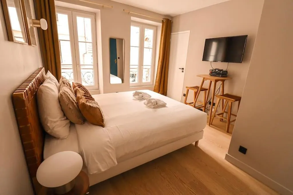 12.New Renovated Studio#Invalides#Effeil Tower# باريس فرنسا